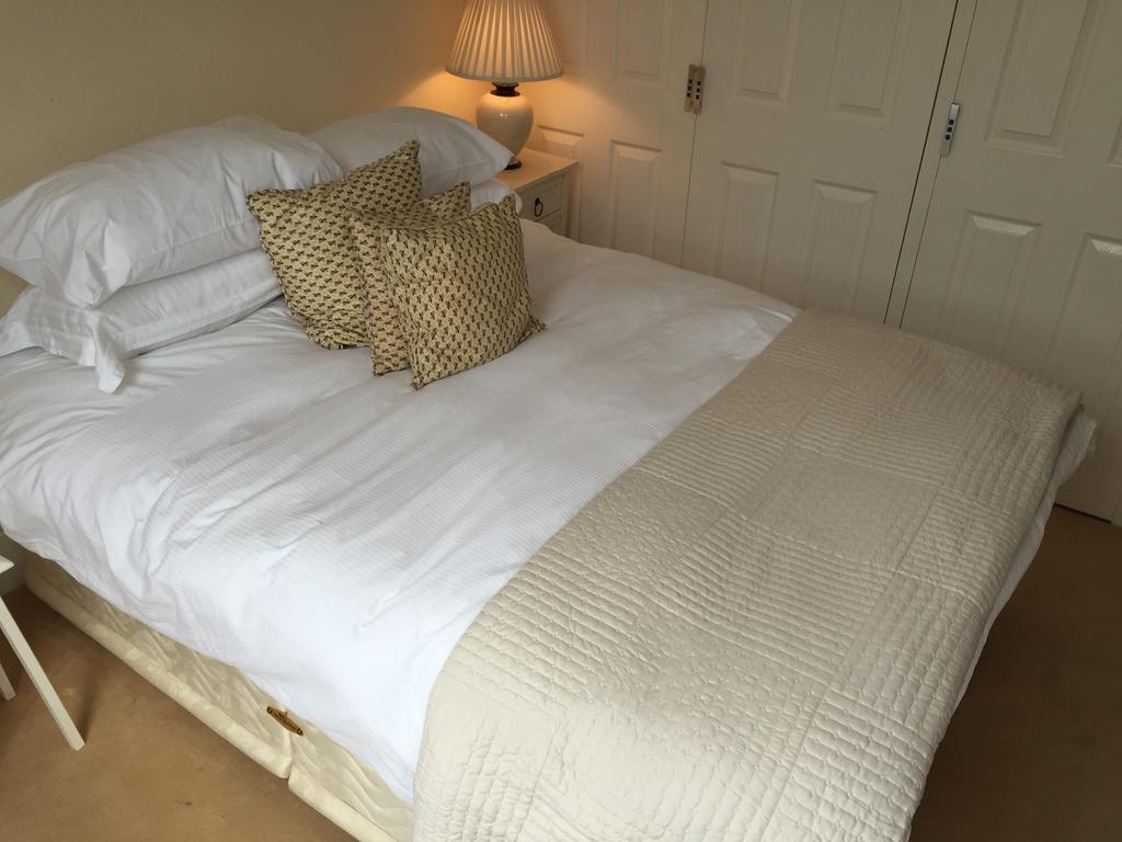 Cambridge House Bed & Breakfast ทอร์พอยท์ ภายนอก รูปภาพ