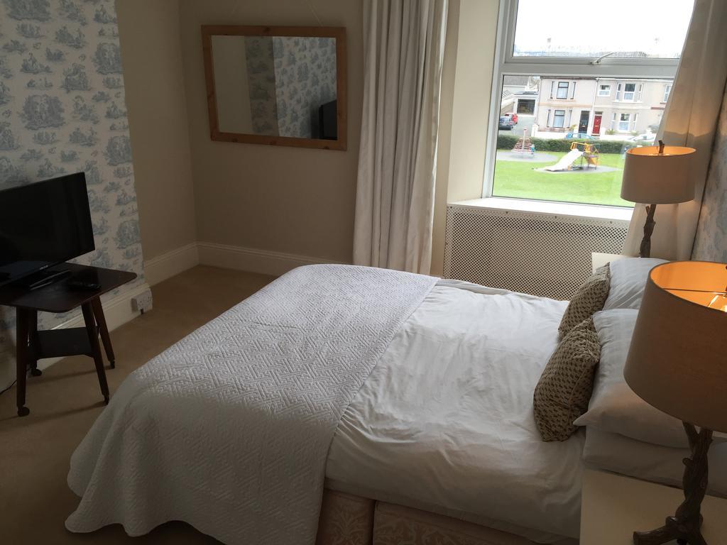 Cambridge House Bed & Breakfast ทอร์พอยท์ ภายนอก รูปภาพ