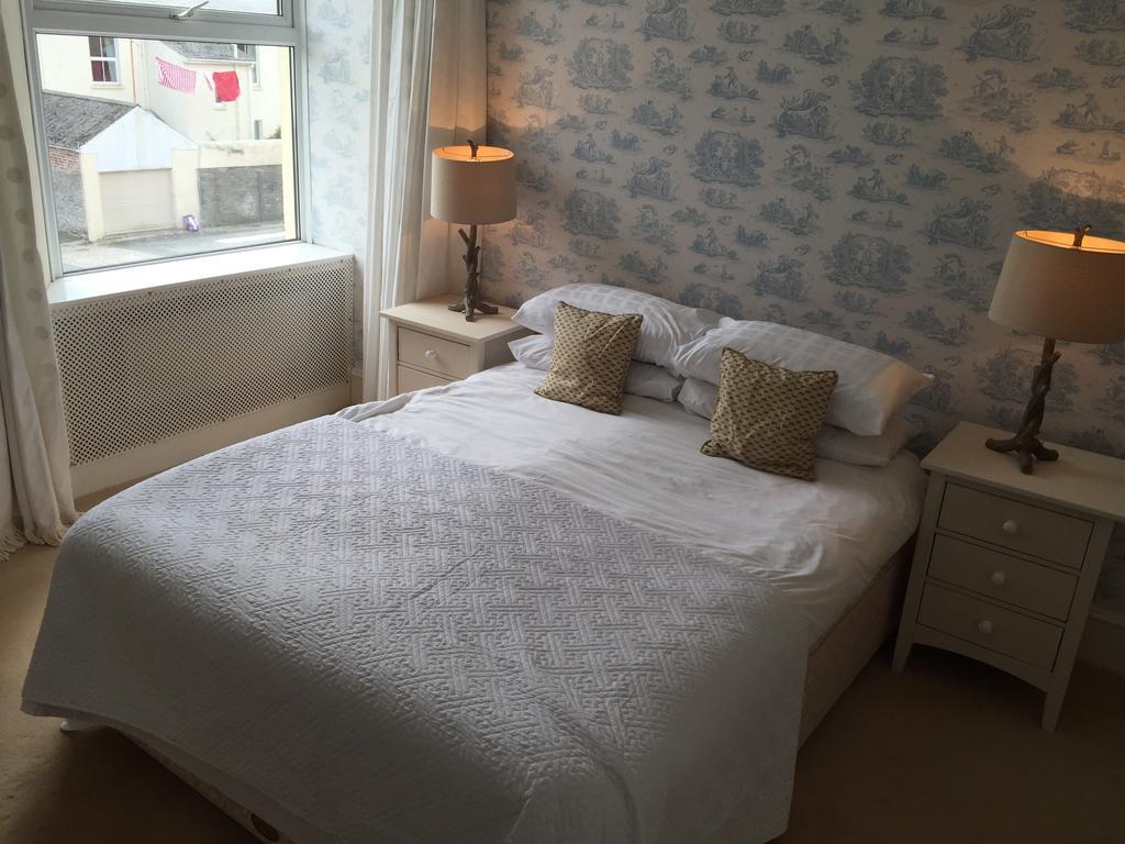 Cambridge House Bed & Breakfast ทอร์พอยท์ ภายนอก รูปภาพ