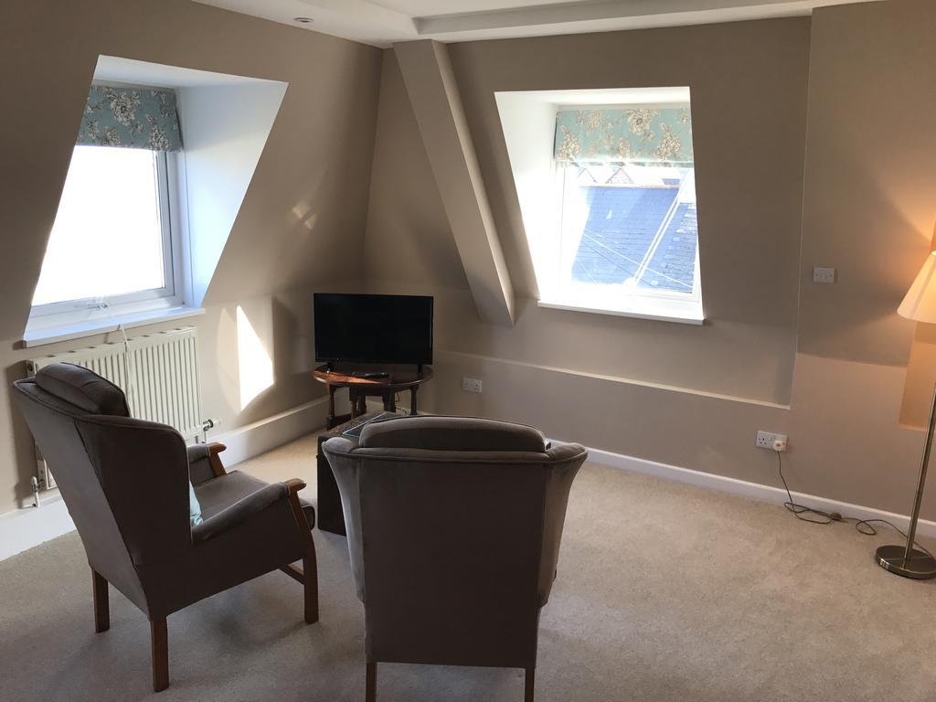 Cambridge House Bed & Breakfast ทอร์พอยท์ ภายนอก รูปภาพ