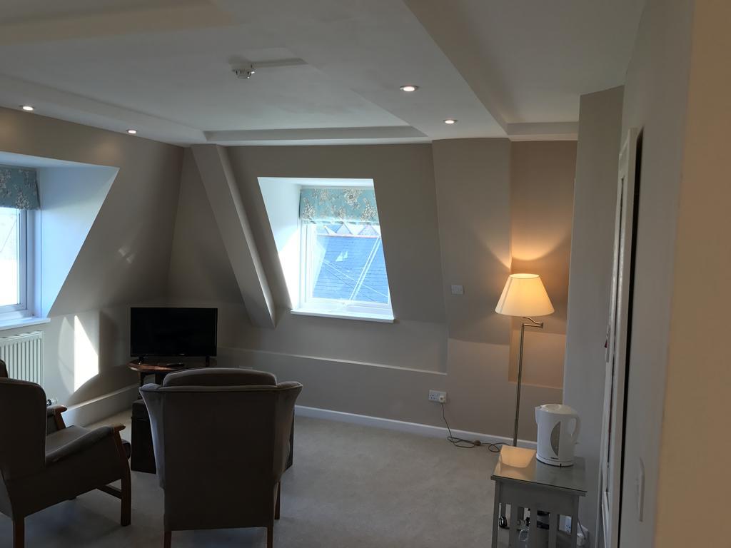 Cambridge House Bed & Breakfast ทอร์พอยท์ ภายนอก รูปภาพ